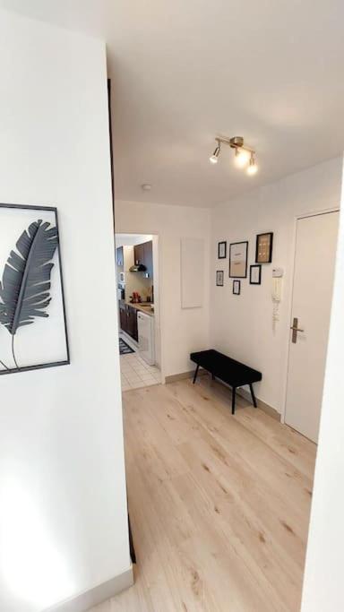 Cosy Home 2, 2 Chambres, 6 Personnes, 3 Min Gare, Parking セルジー エクステリア 写真