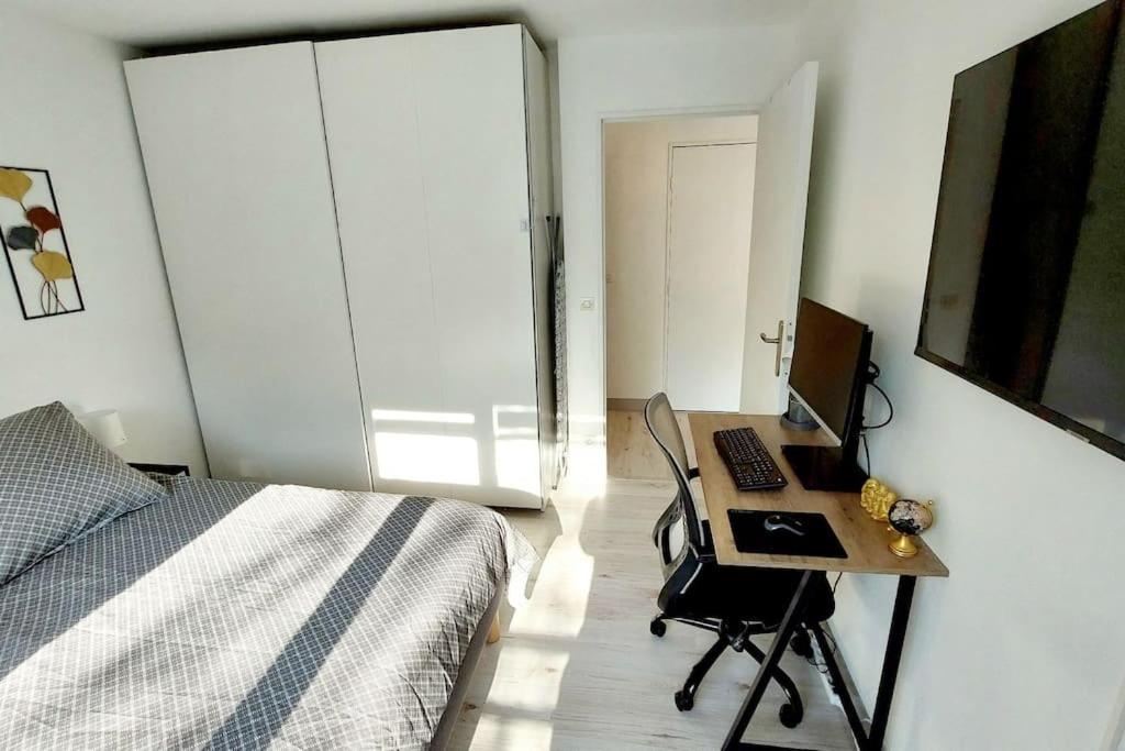 Cosy Home 2, 2 Chambres, 6 Personnes, 3 Min Gare, Parking セルジー エクステリア 写真