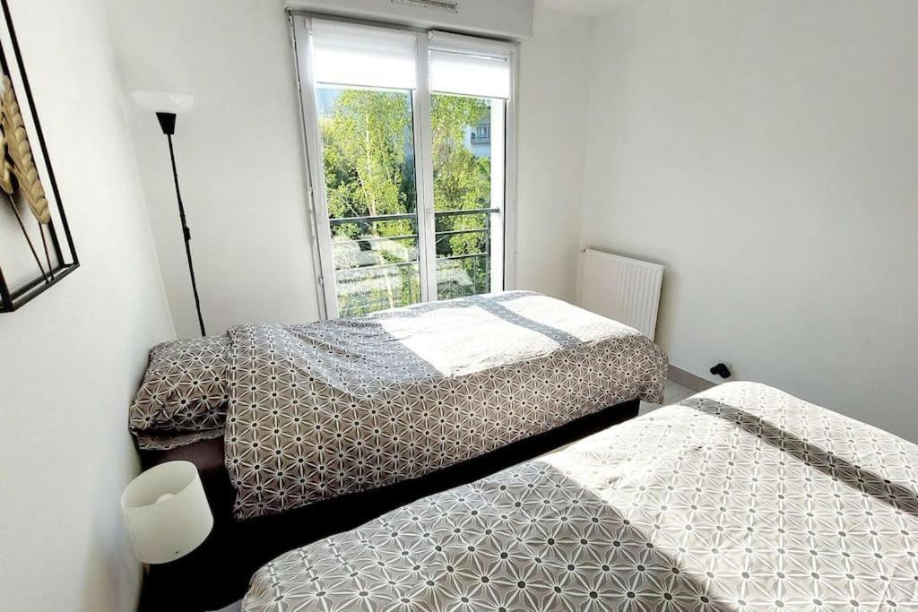 Cosy Home 2, 2 Chambres, 6 Personnes, 3 Min Gare, Parking セルジー エクステリア 写真